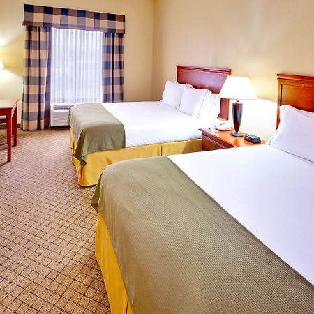 Holiday Inn Express & Suites Greenwood Zimmer foto
